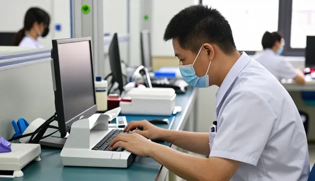 临床诊疗服务帮助解决医疗技术问题